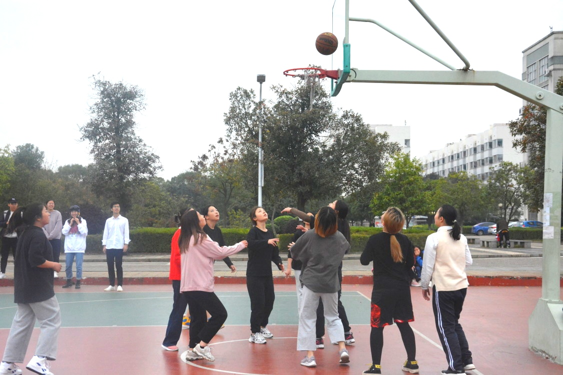 6649b3fe6c3948b6b08a1a993d7a7946.png 6649b3fe6c3948b6b08a1a993d7a7946.png