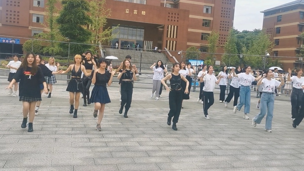 e886783d8928490c89dc82d5ea05c54d.png e886783d8928490c89dc82d5ea05c54d.png