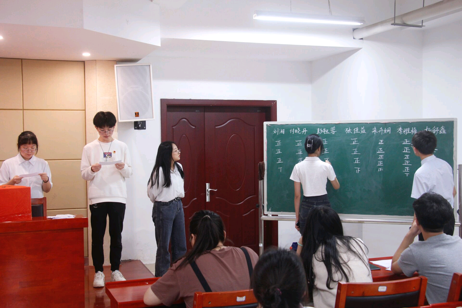 4c7f0ffe67dc469b91c6d158edcce3ff.png 4c7f0ffe67dc469b91c6d158edcce3ff.png